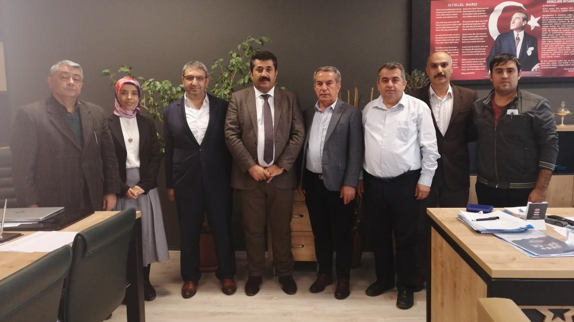 Okulumuzda, İstanbul Ticaret Odası(İTO) Temsilcileri ile proje yürütme kurulu toplantısı gerçekleştirilmiştir.